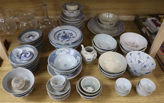 A quantity of Chinese blue and white porcelain from Tek Sing wreck, etc.